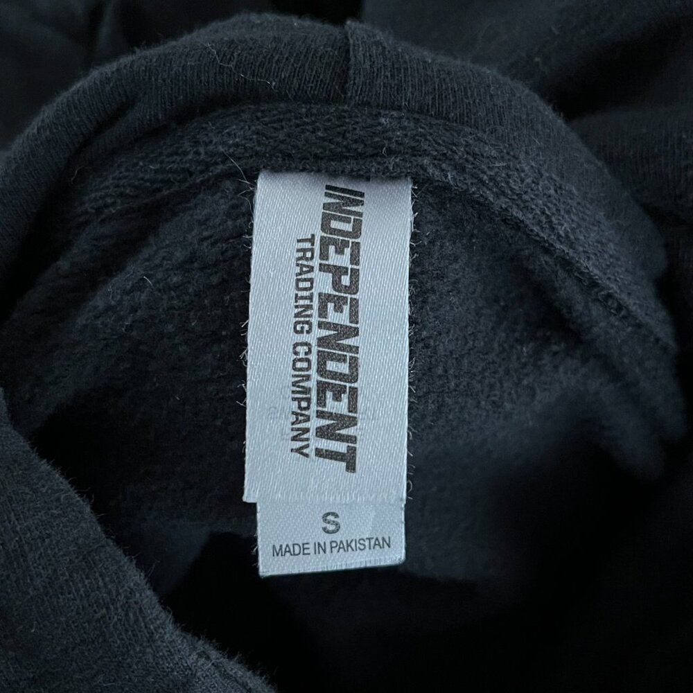 Bad Omens Hoodie Size Small Masked Red Face Long Sleeve Hands Symbols Sweatshirt - Picture 7 of 10